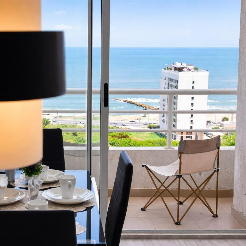 Sea Whisper, Seaview & Ac Bedrooms Apartamento